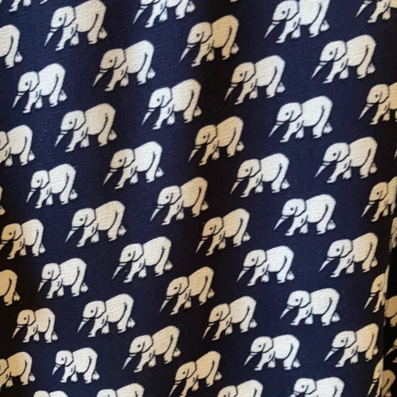 Cabi elephant blouse - Picture 2 of 4